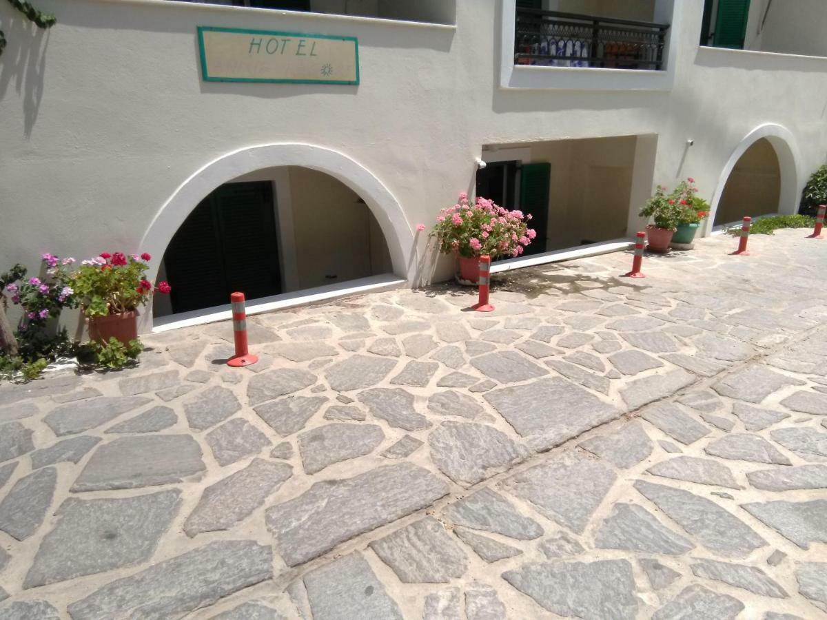 Hotel Anixis Resort Naxos City エクステリア 写真